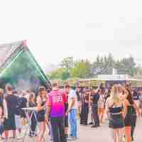 Zur Galerie vom 25.07 (BEACH PARTY X BUNKER 496)